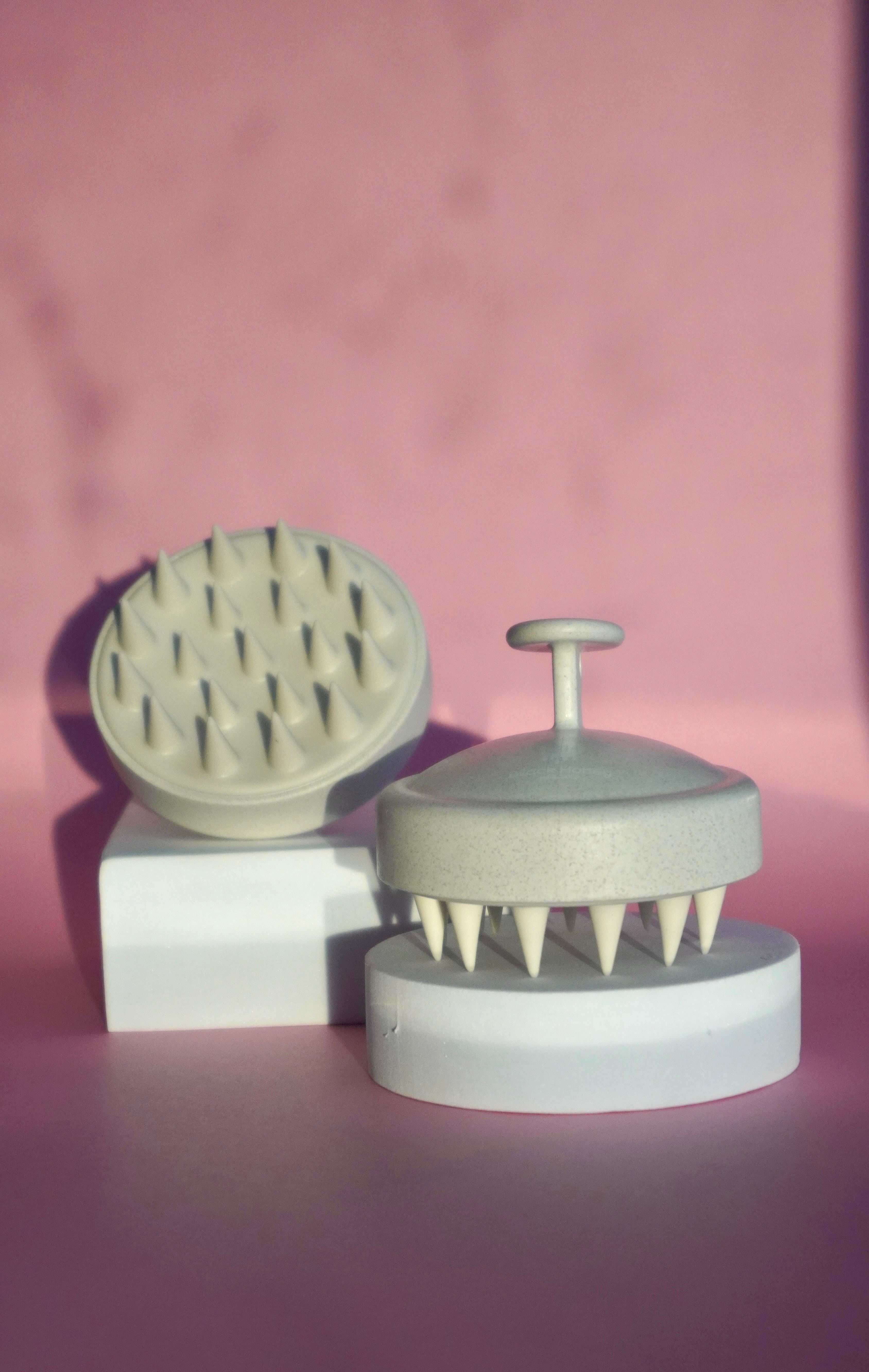 Shampoo brush